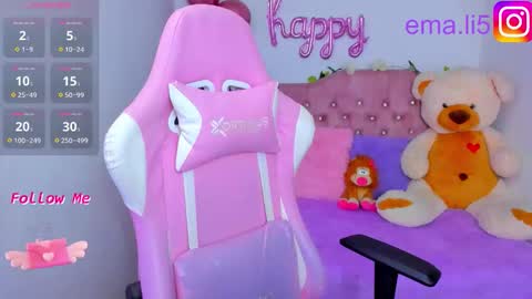 Snapshot of ema_tayy chatting on 10-21-25, 07:36 Ema online show from 10-21-25, 07:36