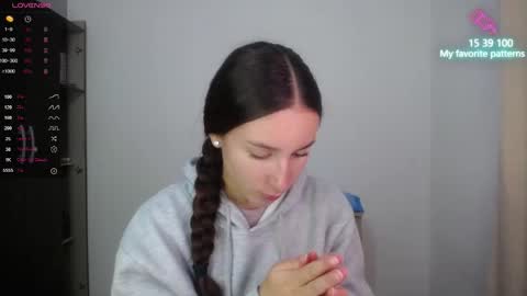 Snapshot of emaa_martins chatting on 11-12-25, 09:36 Emaa online show from 11-12-25, 09:36