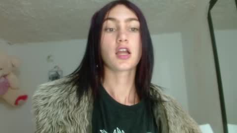 Snapshot of ember57607 chatting on 02-02-25, 09:40 ember57607 online show from 02-02-25, 09:40