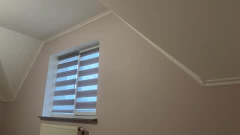 Snapshot of emberfamn chatting on 11-16-25, 01:17 Alina online show from 11-16-25, 01:17