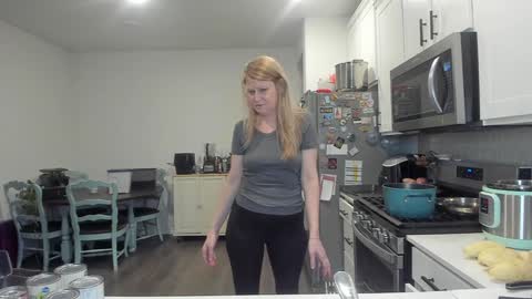 Snapshot of emberpheonixxx chatting on 12-24-24, 03:49 Ember Pheonixxx online show from 12-24-24, 03:49