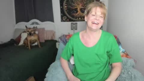 Snapshot of emberpheonixxx chatting on 03-12-25, 03:46 Ember Pheonixxx online show from 03-12-25, 03:46