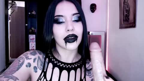 Emerald Black online show from 12-04-24, 05:38