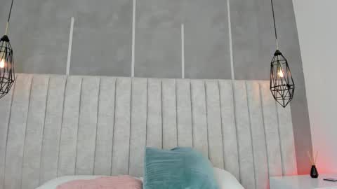 emelie_89 online show from 11-23-25, 07:24