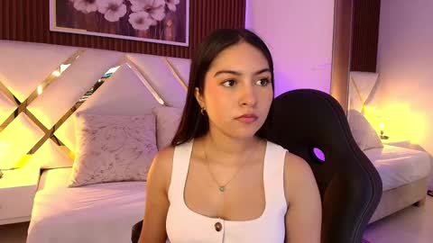 Emily  online show from 01-11-26, 04:23