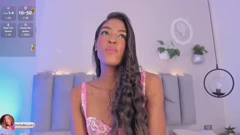 Emely online show from 09-18-25, 11:34