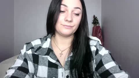 Snapshot of emelyblum chatting on 01-16-25, 04:38 Emely online show from 01-16-25, 04:38