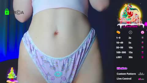 Snapshot of emelycrystal chatting on 01-19-25, 06:31 Emely online show from 01-19-25, 06:31