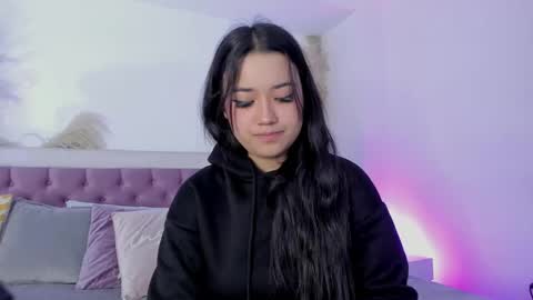 Emy online show from 02-13-25, 10:43