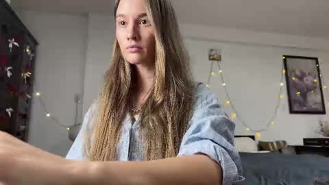 emi__ly online show from 02-24-26, 12:36