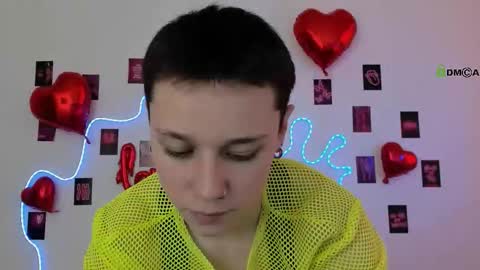 Snapshot of emi_fade chatting on 02-18-26, 10:11 emi_fade online show from 02-18-26, 10:11