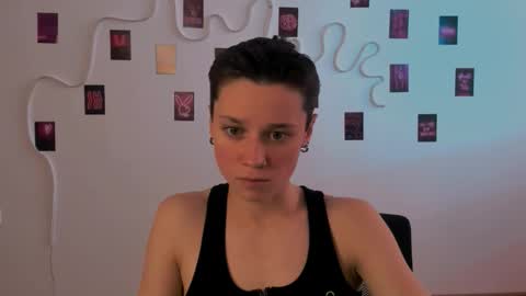 Snapshot of emi_fade chatting on 03-04-26, 10:10 emi_fade online show from 03-04-26, 10:10