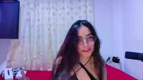 Emmily Roberts online show from 09-20-25, 01:28
