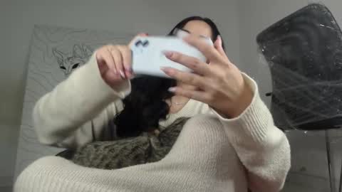 Snapshot of emiantonella_ chatting on 11-29-25, 11:41 Antonella online show from 11-29-25, 11:41