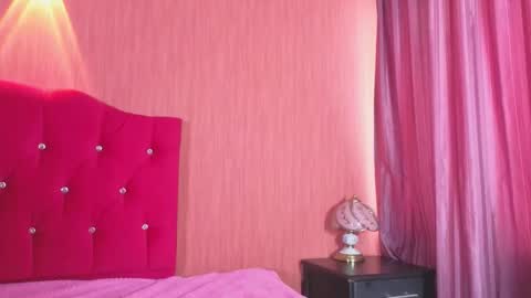 Emilia Gomez online show from 12-04-25, 01:53