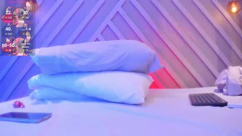 Emily online show from 11-08-25, 10:37