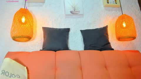 Emily online show from 10-08-25, 12:03