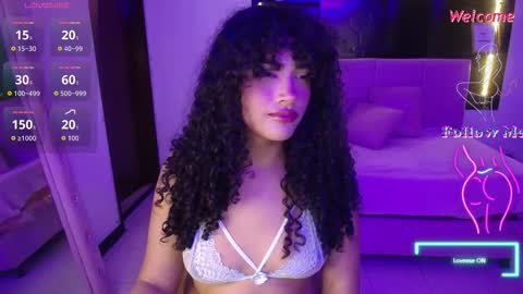 Emily Smith online show from 09-30-25, 07:19