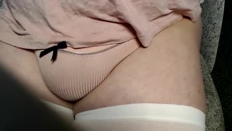 emiiuwu online show from 01-16-26, 03:32