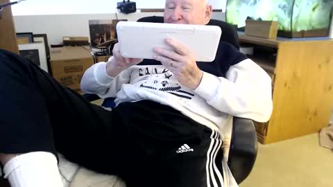 Snapshot of emil_karpo chatting on 11-21-25, 07:01 Terrance1st online show from 11-21-25, 07:01