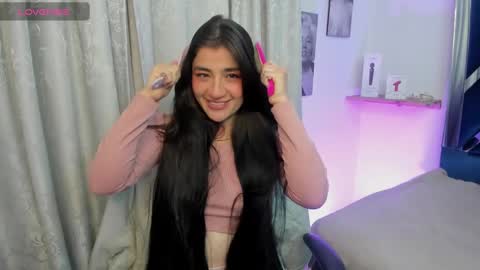 emilayton_ online show from 01-12-25, 07:00