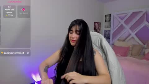 emilayton_ online show from 09-20-25, 08:32