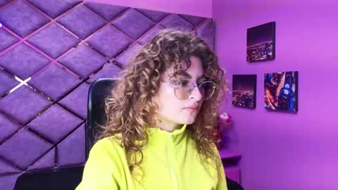 Emy  online show from 09-28-25, 05:51