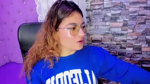 Emy  online show from 09-30-25, 04:45