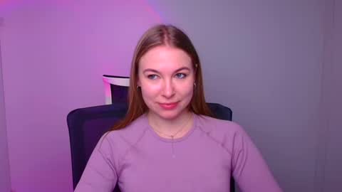 Emilia online show from 02-11-25, 09:09
