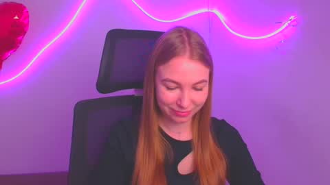 Emilia online show from 03-09-25, 09:13