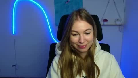 Emilia online show from 10-24-25, 05:26