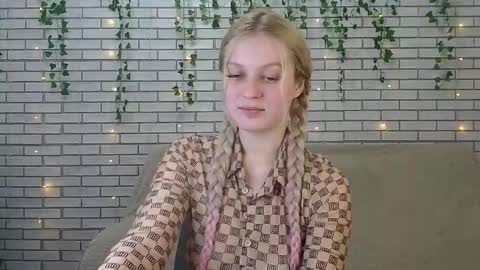 Amili online show from 12-13-24, 05:10