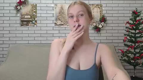 Amili online show from 12-19-24, 08:45