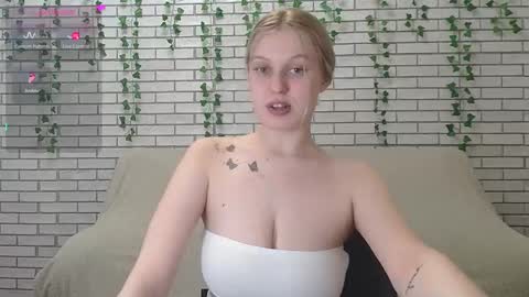 Amili online show from 02-04-25, 12:22
