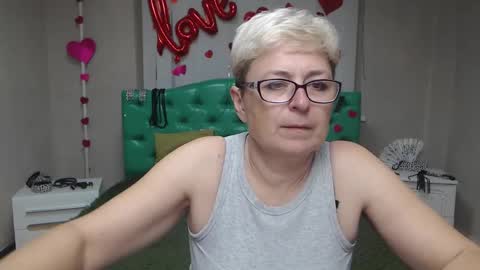 Snapshot of emiliagree chatting on 10-11-25, 05:17 EmiliaGree online show from 10-11-25, 05:17