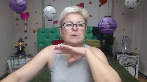 Snapshot of emiliagree chatting on 11-03-25, 05:58 EmiliaGree online show from 11-03-25, 05:58