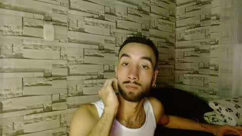 Snapshot of emilio_blue_ chatting on 01-03-25, 02:32 Emilio online show from 01-03-25, 02:32