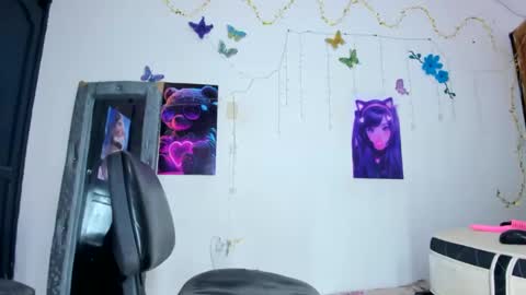 emily online show from 01-20-25, 08:18