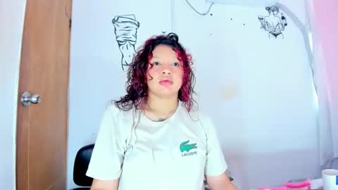 Snapshot of emilly_coper18 chatting on 02-28-26, 02:07 emily online show from 02-28-26, 02:07