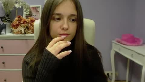 Emilly online show from 02-18-25, 01:55
