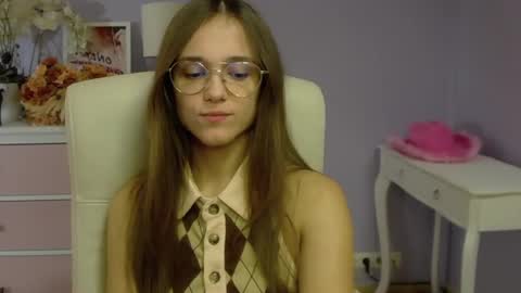 Emilly online show from 02-20-25, 07:45