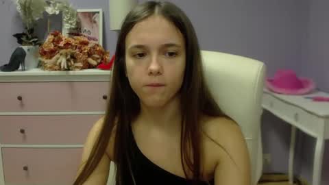 Emilly online show from 03-04-25, 07:30