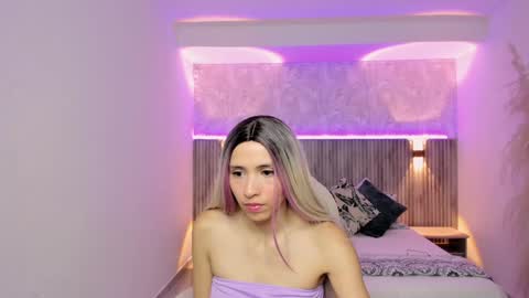 Emily online show from 12-05-24, 04:09