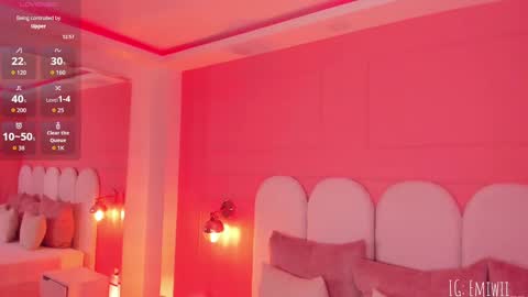 Snapshot of emilly_williamss chatting on 10-08-25, 05:21 Emilly online show from 10-08-25, 05:21