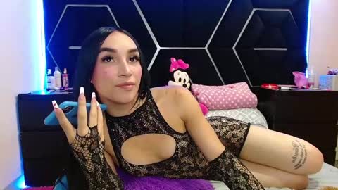 Snapshot of emillystonex chatting on 12-17-24, 03:28 emillystonex online show from 12-17-24, 03:28