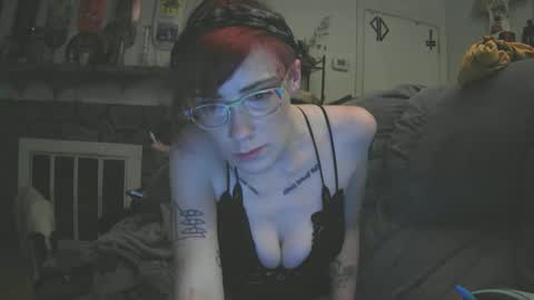 Emily Love online show from 09-18-25, 07:32