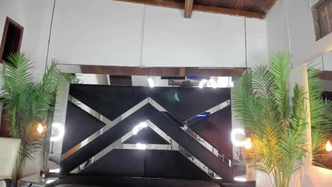 Emily  online show from 12-04-25, 10:46