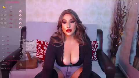 Snapshot of emily962009 chatting on 11-12-25, 06:41 EMY online show from 11-12-25, 06:41