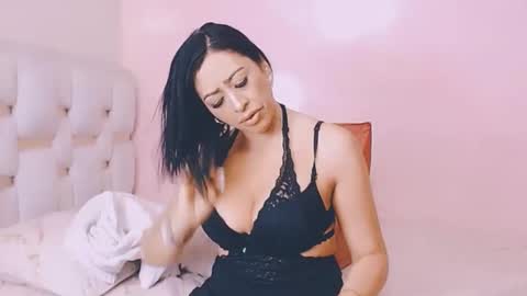 Dayana online show from 10-27-25, 01:04