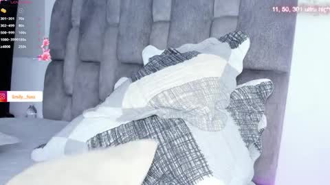 Emily online show from 04-07-26, 10:59